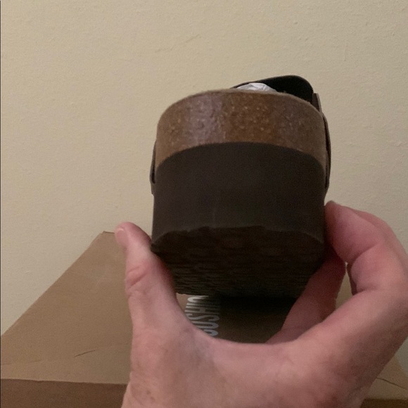 Cushionaire Brown Nubuck Platform Clogs - Picture 3 of 4